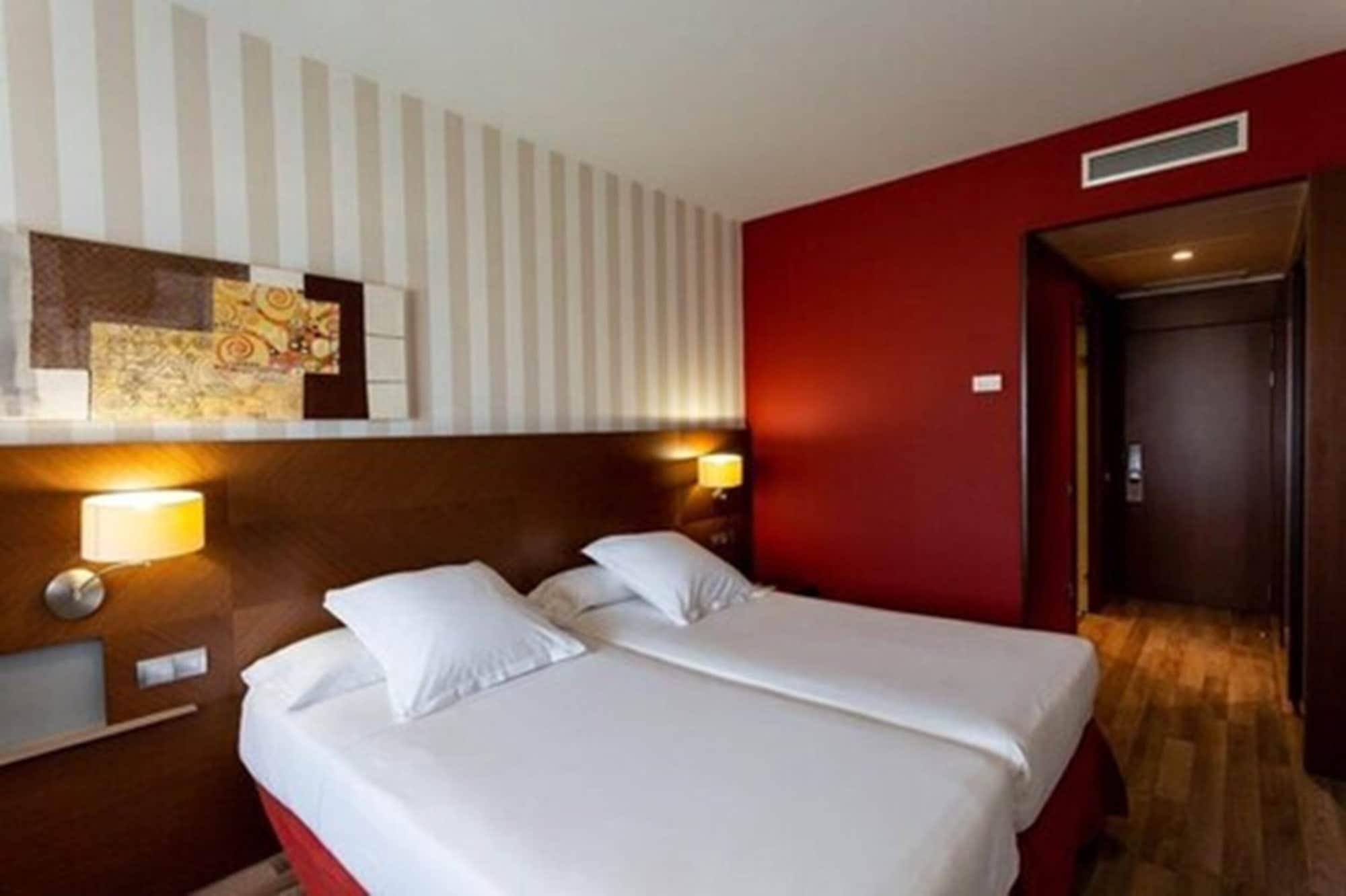 Hotel Las Artes Пинто Экстерьер фото
