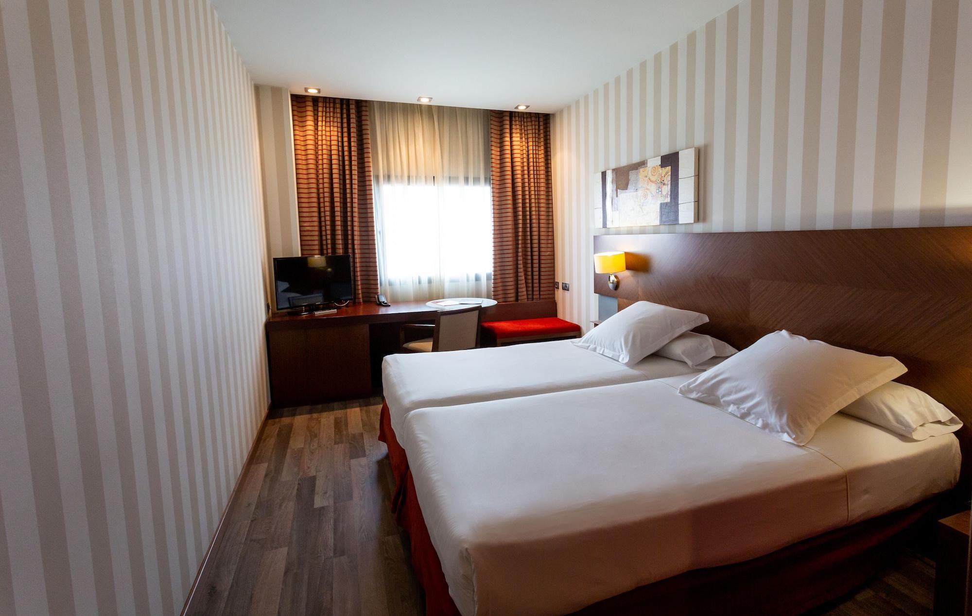 Hotel Las Artes Пинто Экстерьер фото