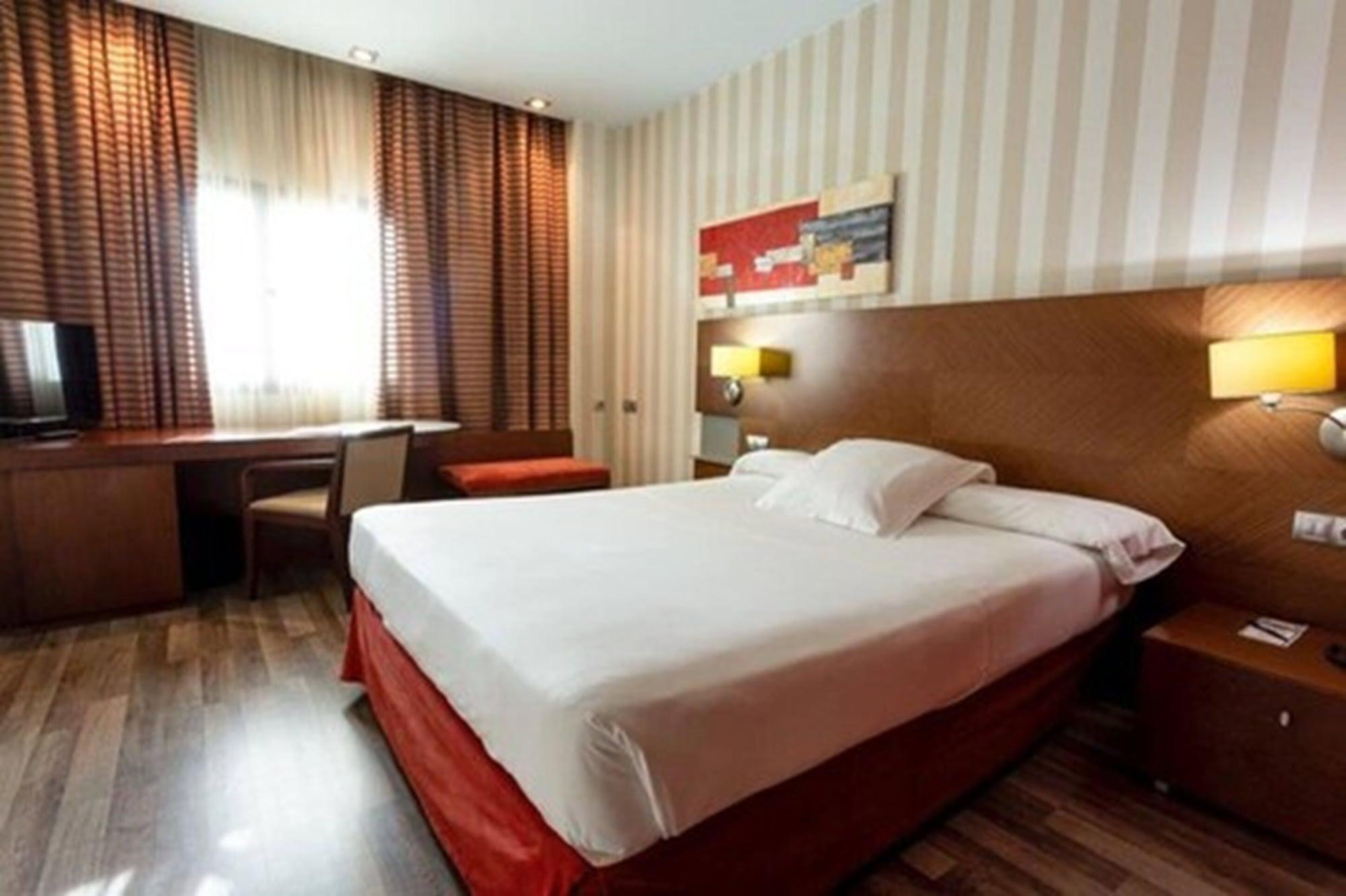 Hotel Las Artes Пинто Экстерьер фото