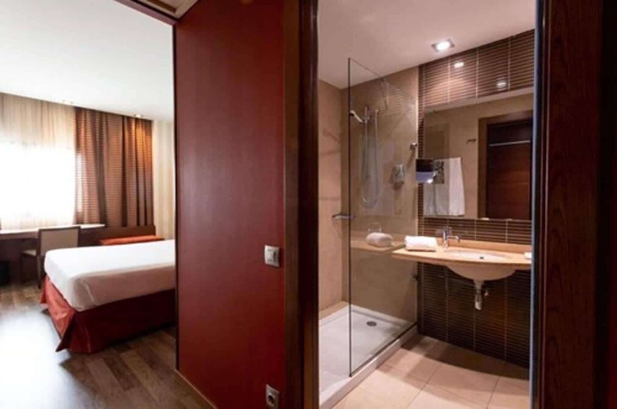 Hotel Las Artes Пинто Экстерьер фото