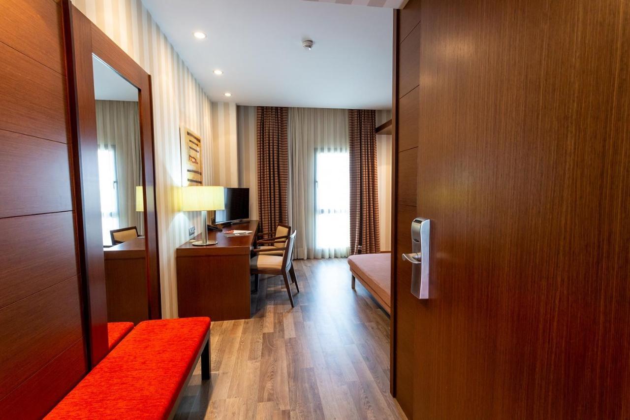 Hotel Las Artes Пинто Экстерьер фото
