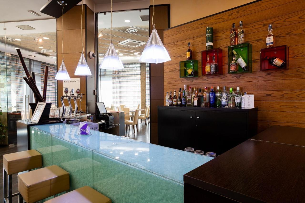 Hotel Las Artes Пинто Экстерьер фото